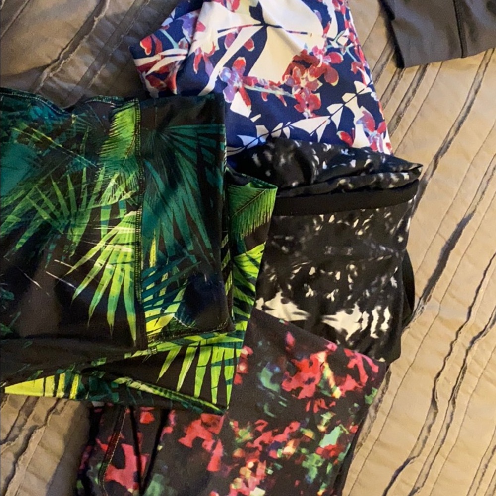 Lot of 4 Fabletics leggings 1x and 2x